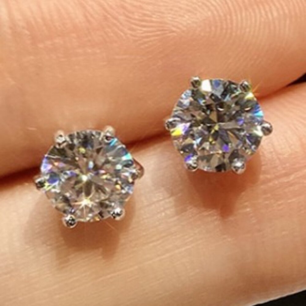 💎2.0 Ctw Moissanite 18K White Gold Plated Stud Earrings Unisex
